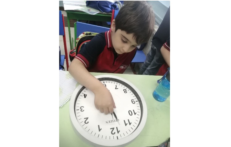 ساعت و شمارش 5تا 5 تای دقیقه 1