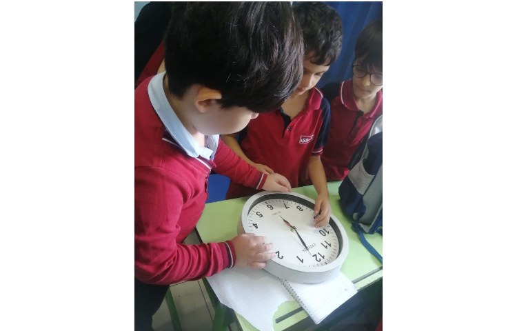 ساعت و شمارش 5تا 5 تای دقیقه 1