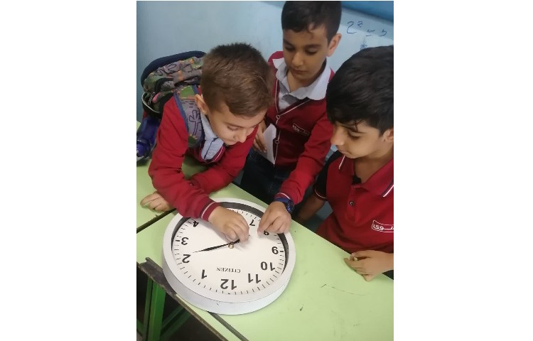 ساعت و شمارش 5تا 5 تای دقیقه