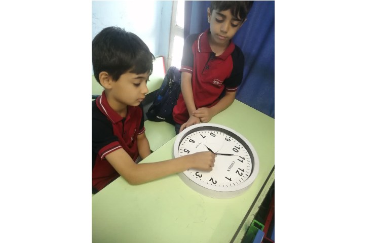 ساعت و شمارش 5تا 5 تای دقیقه