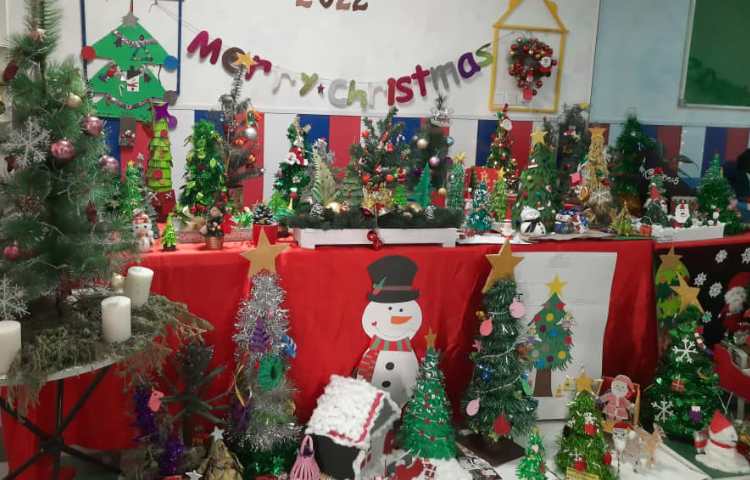 سال نو میلادی مبارک. 2