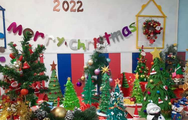 سال نو میلادی مبارک. 6