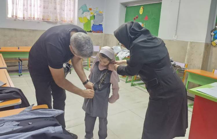 سایزگیری لباس فرم دانش آموزان 4