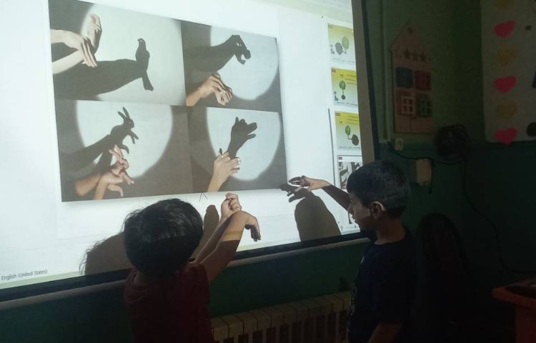 سایه بازی درس علوم 3