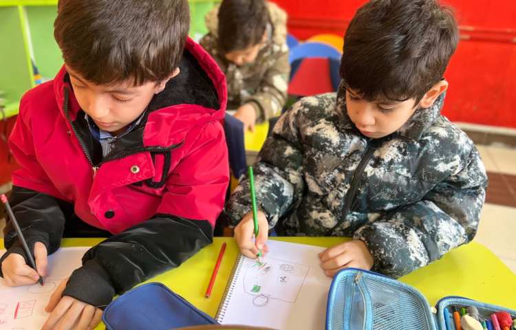 سفره هفت‌سین درکنارخانواده 6