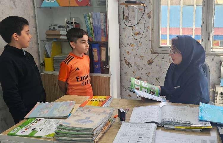 سنجش دانش زبانی دانش آموزان به صورت رندم و مداوم توسط سوپروایزر 1