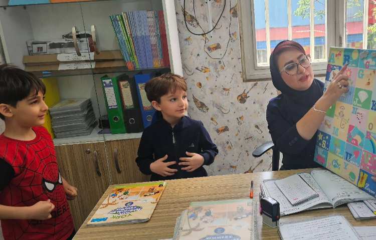 سنجش دانش زبانی دانش آموزان به صورت رندم و مداوم توسط سوپروایزر 2