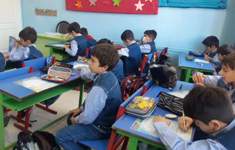 سنجش فارسی با موضوعیت دوره ی سال قبل 1