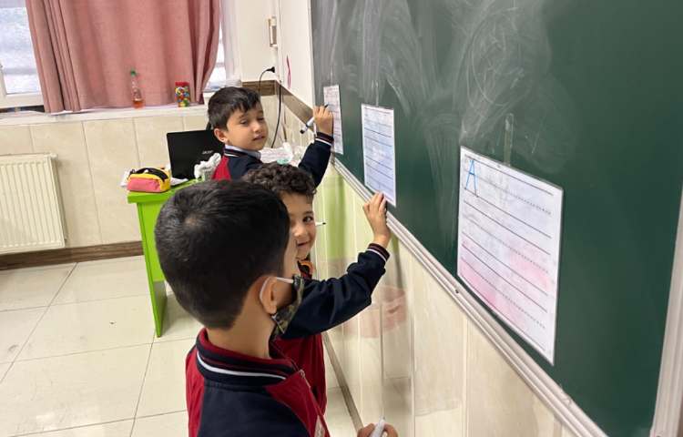 سنجش Spelling پای تخته 3