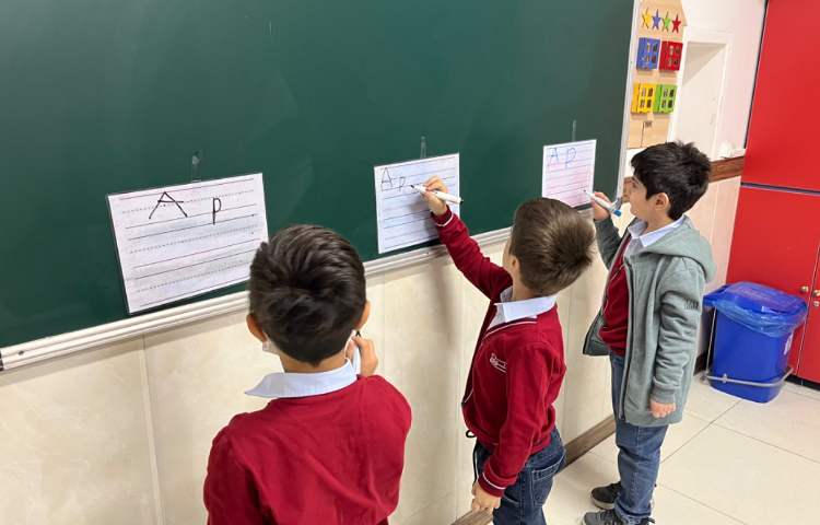 سنجش Spelling پای تخته