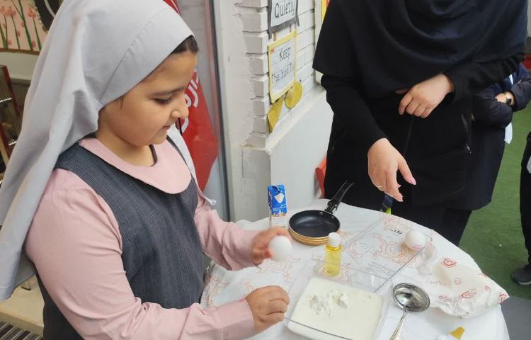 سه شنبه های خوشمزه با سرآشپز کوچولو 4