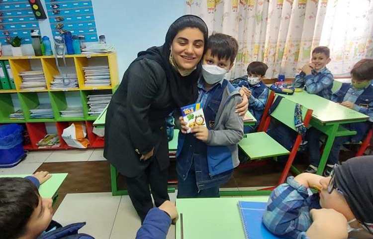 سه شنیه داغ دانش آموزان پایه دوم دبستان 3