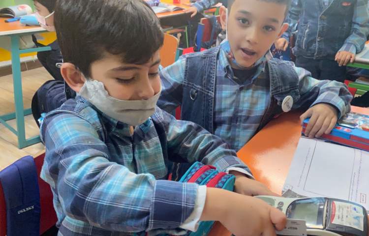 :سوادمالی،آشنایی با دستگاه کارتخوان و انجام مراحل خرید با آن 2