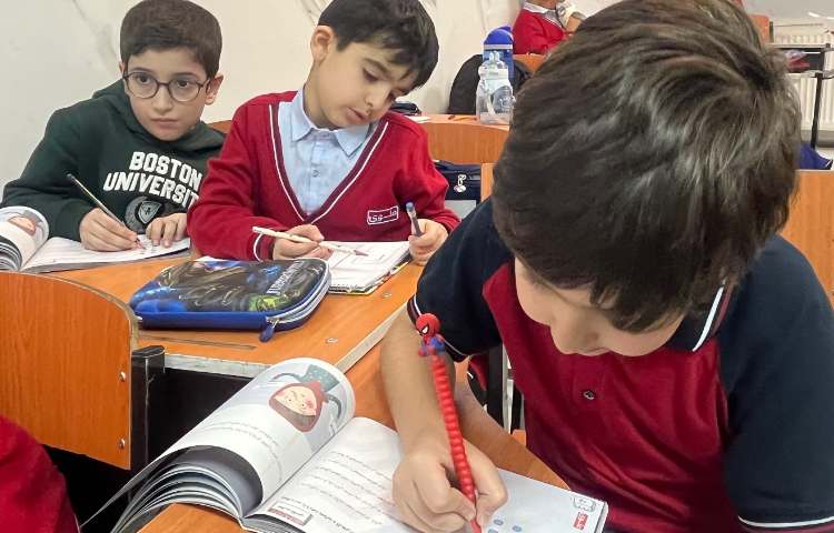 سوادمالی-آشنایی با دستگاه کارتخوان و کارت بانکی و کاربردهای آن 3