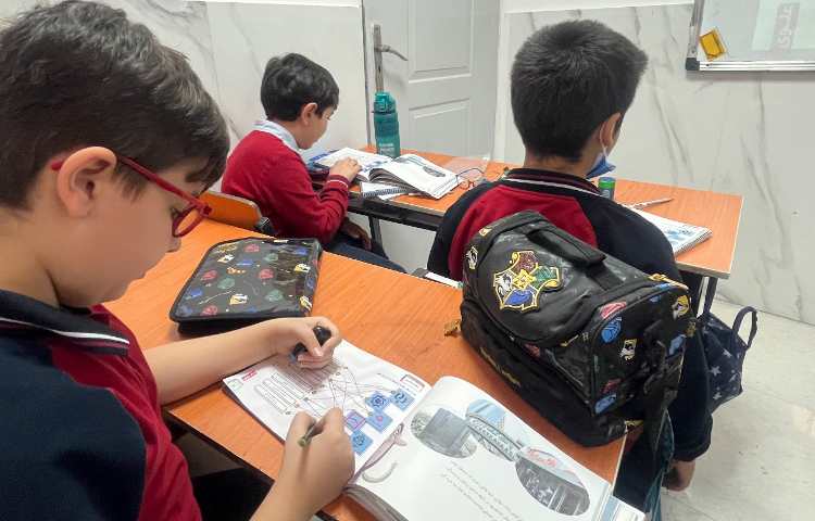 سوادمالی - آشنایی با خدمات بانکی و تفاوت خدمات عمومی و تخصصی بانک‌ها