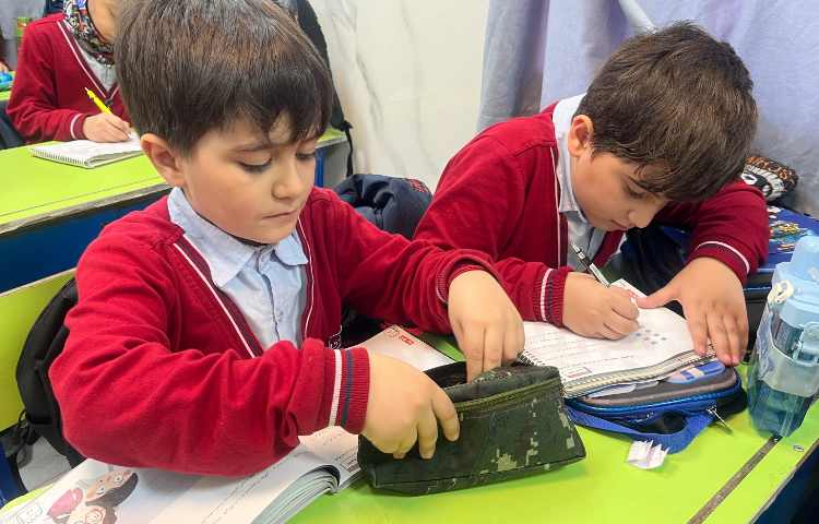 سوادمالی - آشنایی با دستگاه کارتخوان و کارت بانکی و کاربردهای آن 2