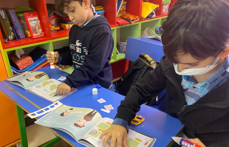 :سوادمالی، آشنایی با لوگوی بانکها، کلاس سیب 7