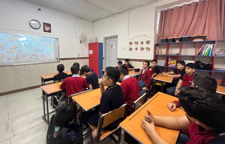 سوادمالی - پول و آشنایی با کارکرد پول و توانایی تبدیل واحدهای پولی به یکدیگر 1