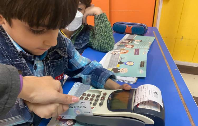 :سواد مالی،آشنایی با کارت های بانکی و دستگاه کارتخوان 2