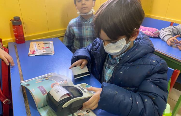 :سواد مالی،آشنایی با کارت های بانکی و دستگاه کارتخوان 3