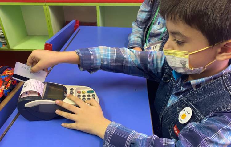 :سواد مالی،آشنایی با کارت های بانکی و دستگاه کارتخوان 5