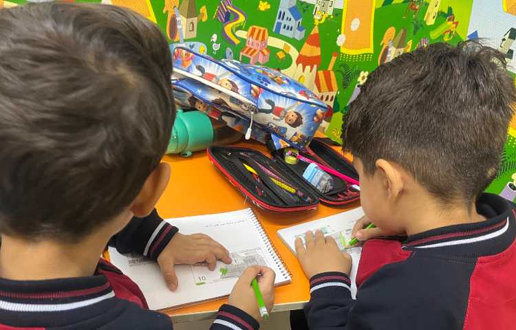 سواد مالی - آشنایی با اشکال مختلف سکه‌ها و اسکناس‌ها 2