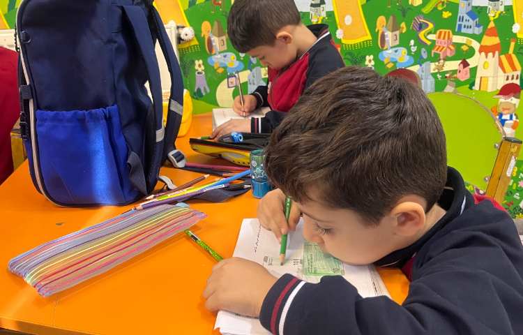 سواد مالی - آشنایی با اشکال مختلف سکه‌ها و اسکناس‌ها 3