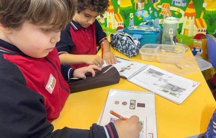 سواد مالی - آشنایی با اشکال مختلف سکه‌ها و اسکناس‌ها 5