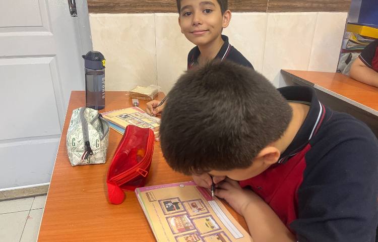 سواد مالی- آشنایی با درآمد و درک مفاهیم درآمد ماهانه و غیرماهانه 1