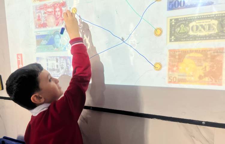 سواد مالی - پول و تاریخچه آن و معرفی پول‌های خارجی رایج 2