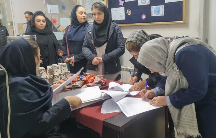 سومین جلسه دانش افزایی ویژه اولیا _ارائه کارنامه همگام و پابه پای 1 4