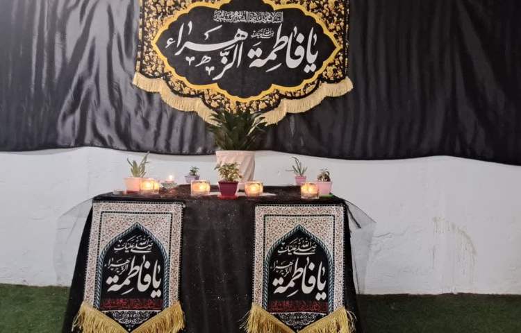 سیاه پوش کردن مدرسه در ایام شهادت حضرت زهرا (س) 4