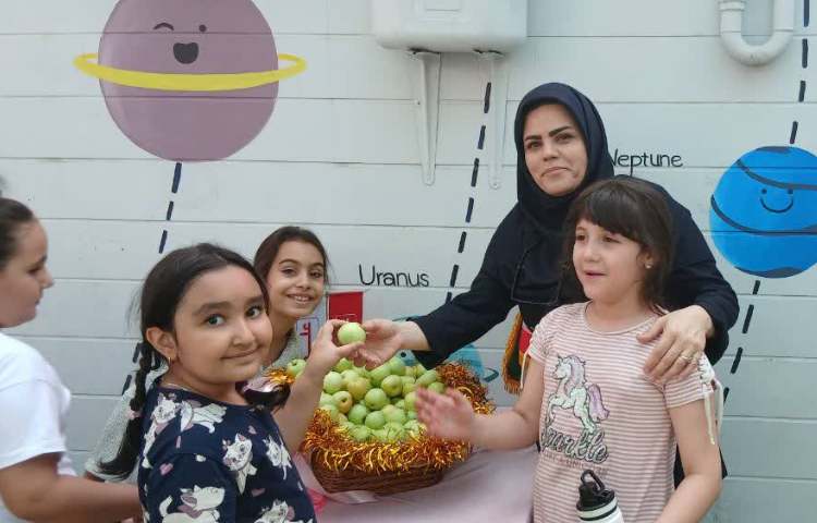 سیب خوشمزه 4