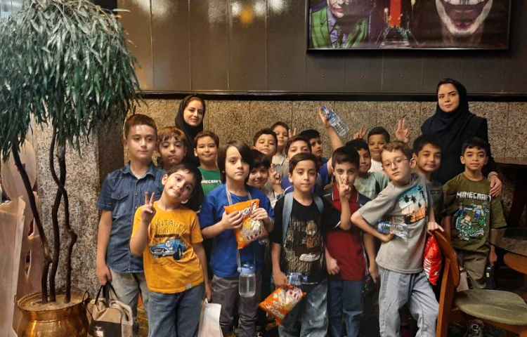 سینما ماندانا 48