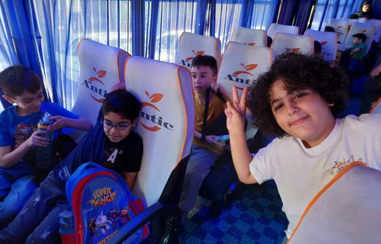 : سینما پیروزی، فیلم بابا سیبیلو، پایه دوم و سوم 12