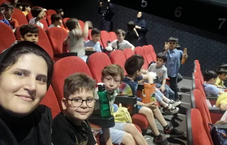 : سینما پیروزی، فیلم بابا سیبیلو، پایه دوم و سوم 15