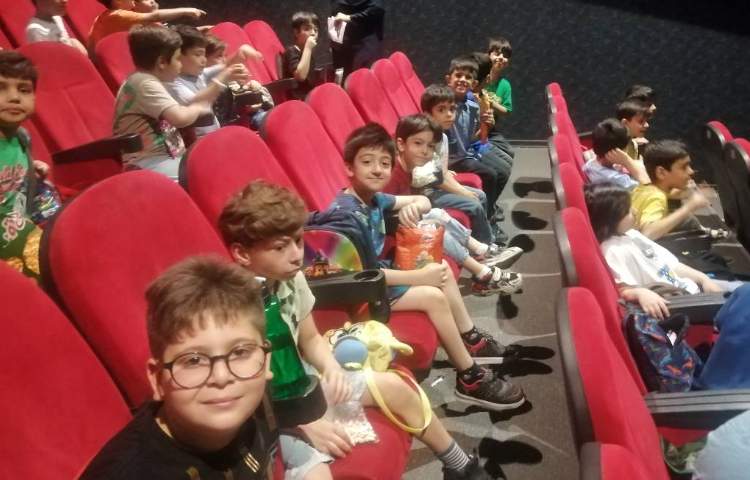 : سینما پیروزی، فیلم بابا سیبیلو، پایه دوم و سوم 19