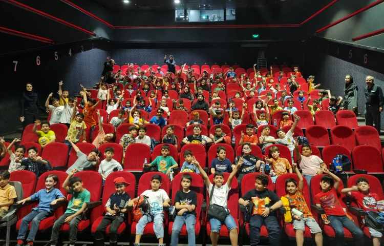 : سینما پیروزی، فیلم بابا سیبیلو، پایه دوم و سوم 3