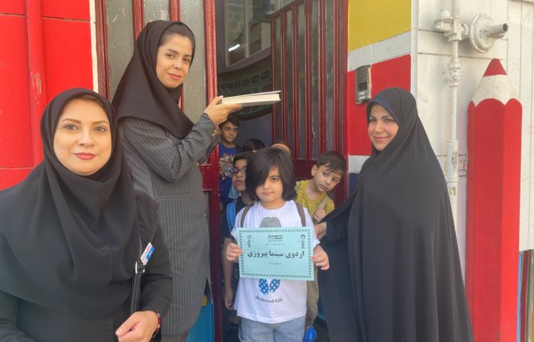 : سینما پیروزی، فیلم بابا سیبیلو، پایه دوم و سوم 37