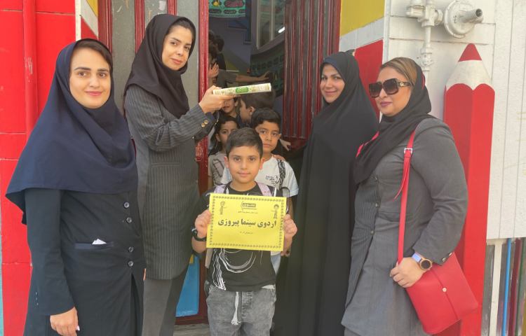 : سینما پیروزی، فیلم بابا سیبیلو، پایه دوم و سوم 39