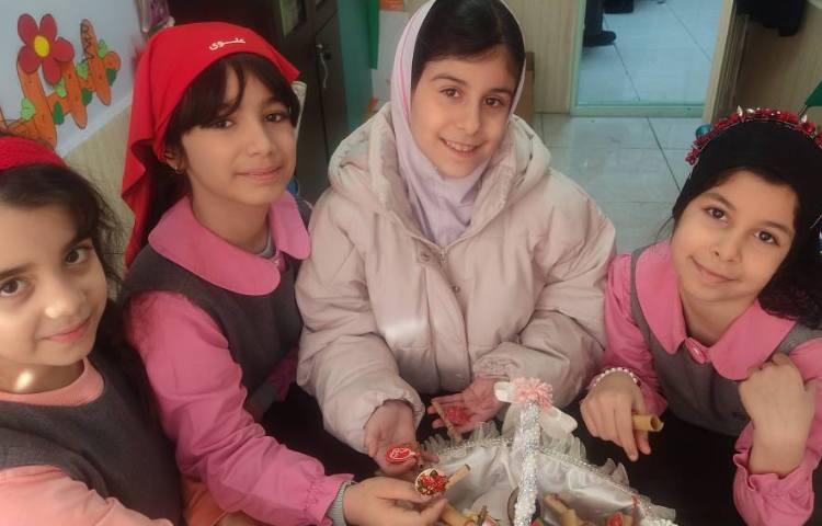 شاد بودن به بهانه یلدا 3