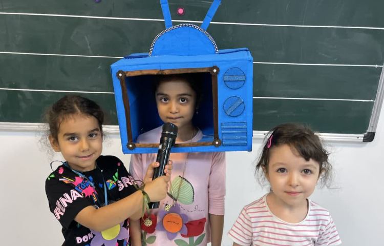 شبکه ی تلویزیونی 13