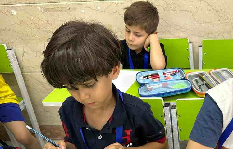 شبیه سازی کشیدن خط کلاس1/1 خانم حسینی 4