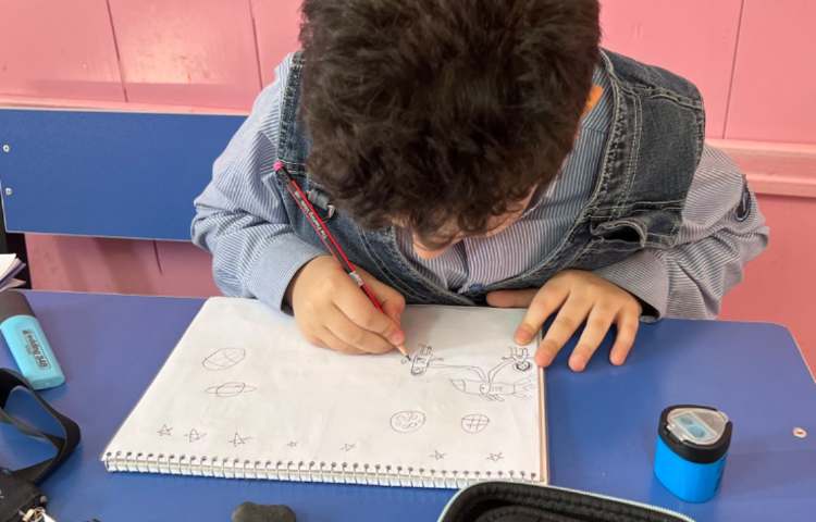 شخصیت کارتونی ذهنی در فضا 4