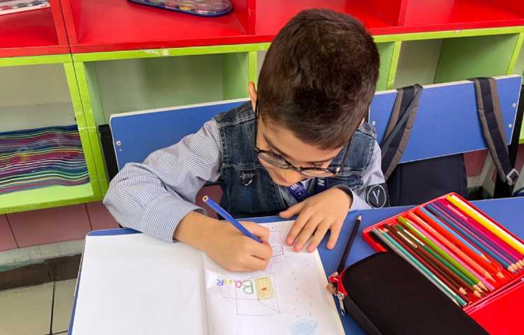 شخصیت کارتونی ذهنی در فضا 7