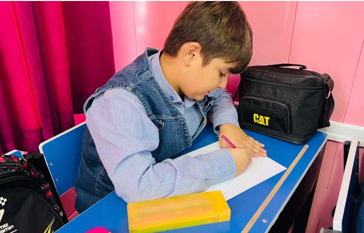 شخصیت کارتونی کارخانه هیولاها 6