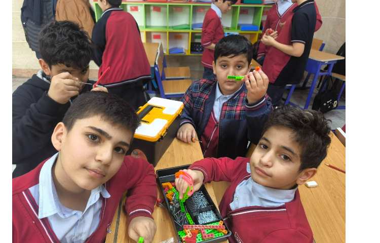 شروع ساخت تیر وکمان رباتیک پایه های پنجم 1