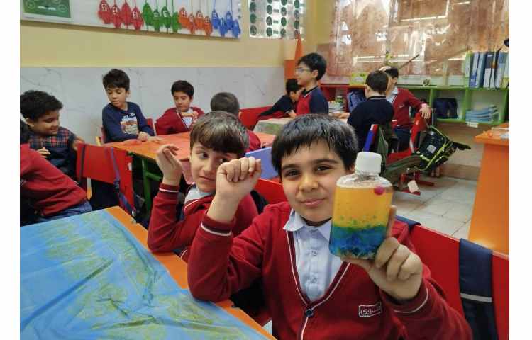 شروع هفته ی ملی علوم و انجام فعالیتها در کلاسها 15