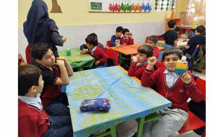 شروع هفته ی ملی علوم و انجام فعالیتها در کلاسها 16