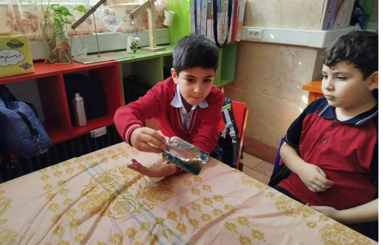 شروع هفته ی ملی علوم و انجام فعالیتها در کلاسها 21